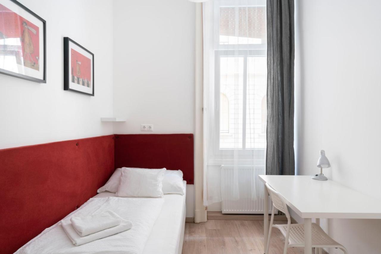 Vajda 15 Hostel Budapest Exteriör bild